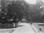 Click image for larger version. 

Name:	Calderstones Road 1913.jpg 
Views:	190 
Size:	53.7 KB 
ID:	22040
