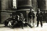 Click image for larger version. 

Name:	1890 GROUP OF MEN OUTSIDE CUSTOM HOUSE LIVERPOOL FILE 1980 MGA006332.jpg 
Views:	5224 
Size:	268.4 KB 
ID:	9916